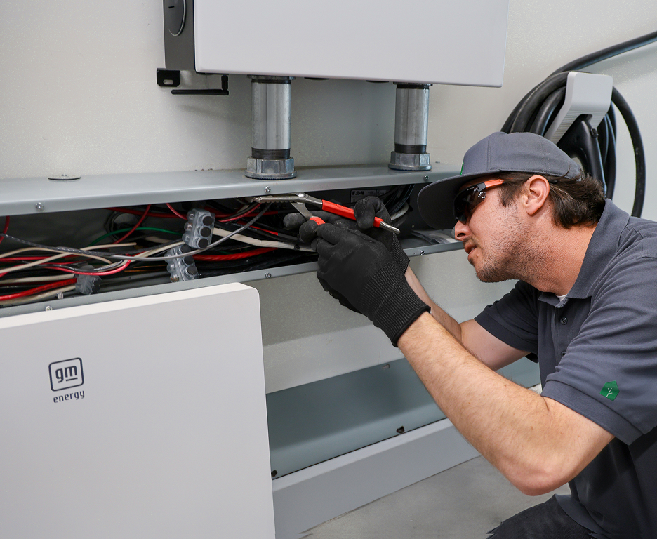 Treehouse electrician installs GM Energy products